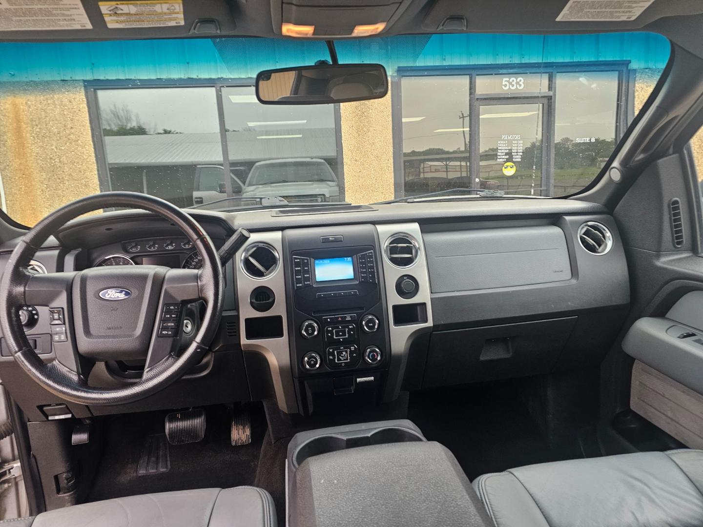 2014 SILVER Ford F-150 XLT SuperCab 8-ft. Bed 2WD (1FTEX1CM8EF) with an 3.7L V6 DOHC 24V engine, 6-Speed Automatic transmission, located at 533 S Seven Points BLVD, Seven Points, TX, 75143, (430) 255-4030, 32.313999, -96.209351 - Photo#4